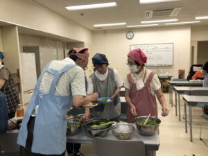 移動支援／作って食べよう